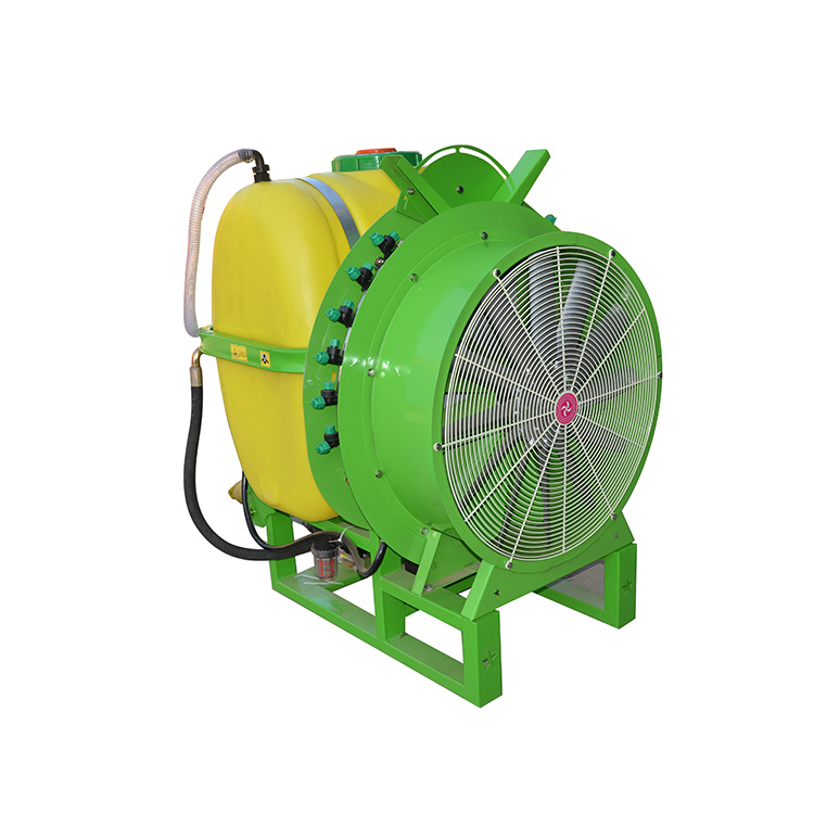 Pulverizatoare de aer montat pe tractor
