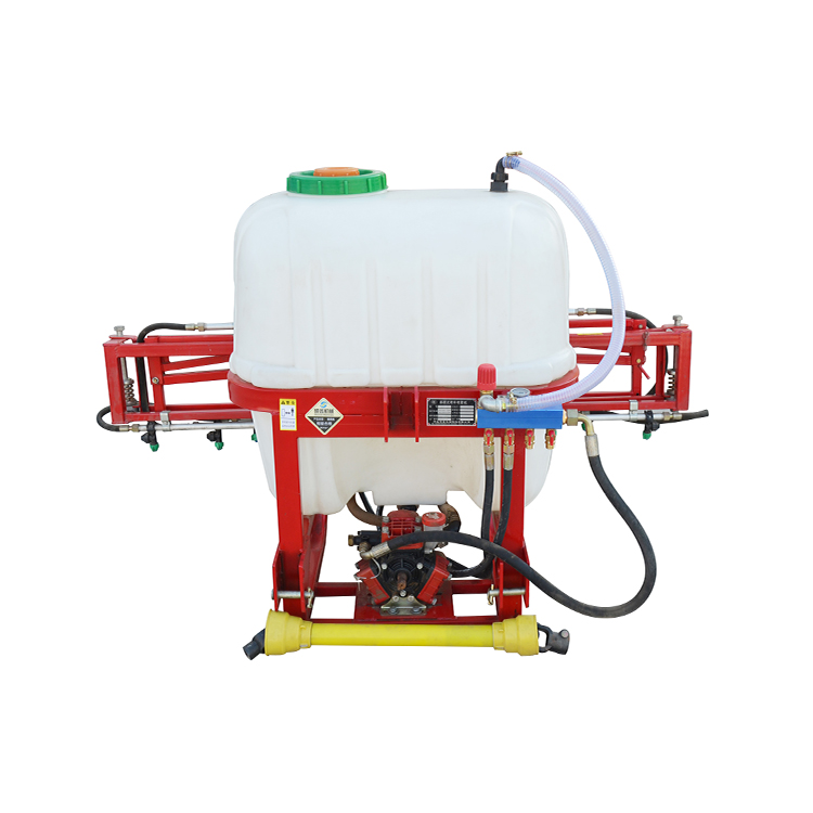 Pulverizatoare de boom trase